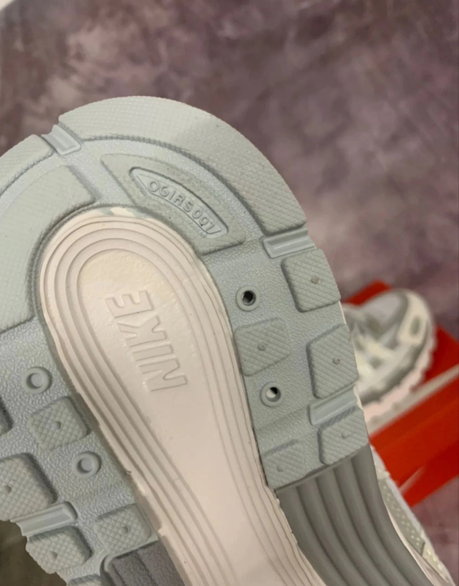 Nike P-6000 Gris/Blanc – Taille 42 – photo 5